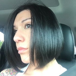 Meet your Posher, Crystal